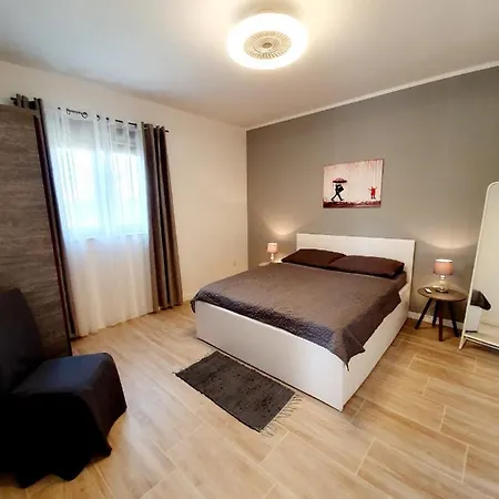 Piero, Privlaka Privlaka (Zadar)