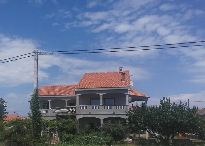 Konukevi Piero, Privlaka (Zadar)