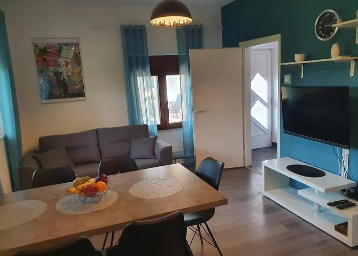 Konukevi Piero,