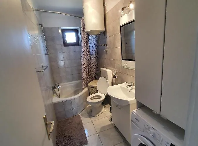 Konukevi Piero, Privlaka (Zadar)