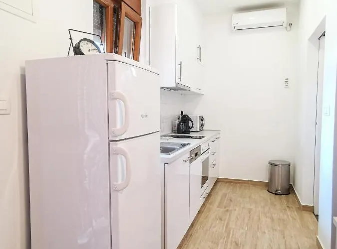 Konukevi Piero, Privlaka (Zadar)
